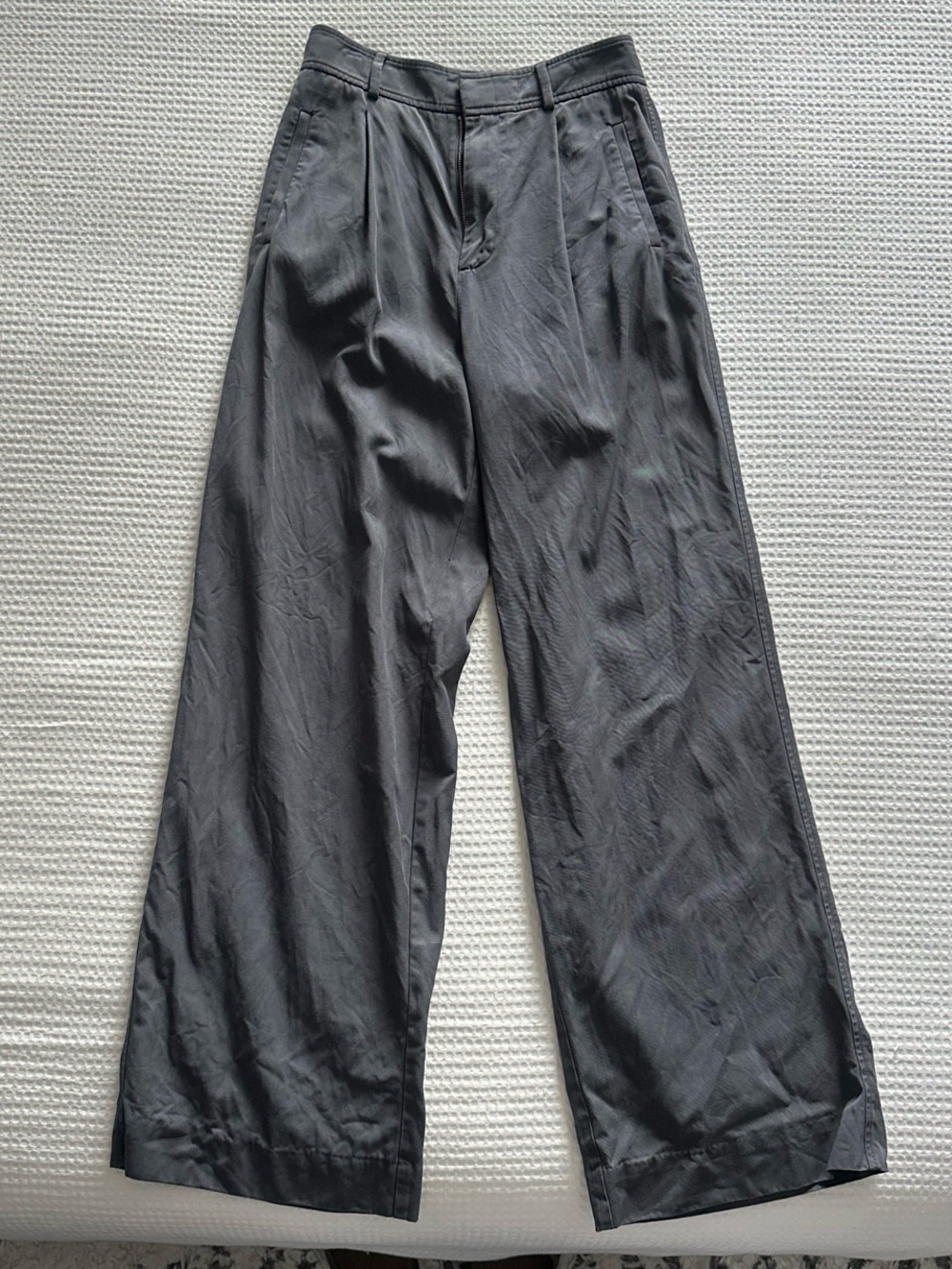 Everlane Women's Wide-Leg Pants in Gray